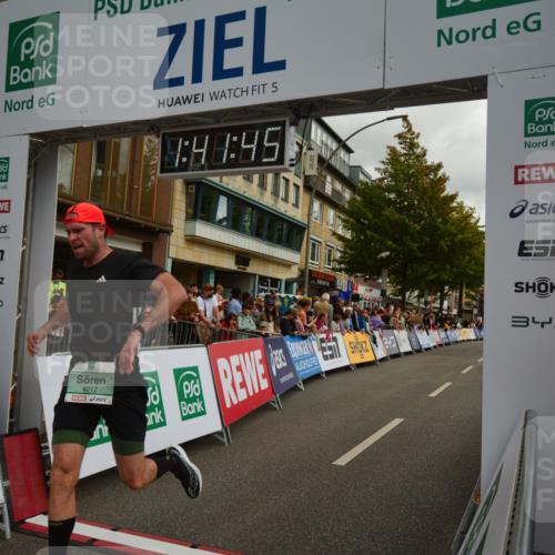 20.09.2026 - PSD Bank Halbmarathon LAZAROV Photography http://msf.ph/oto/10550447 20.09.2026 11:41:44 Ziel 1583, 1803, 3743, 4012, 4353 meine-sportfotos.de