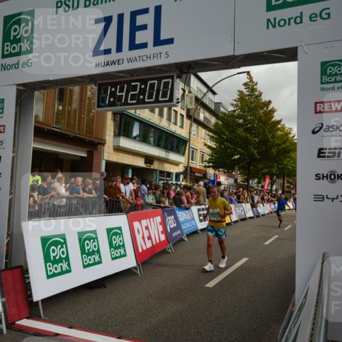 20.09.2026 - PSD Bank Halbmarathon LAZAROV Photography http://msf.ph/oto/10550464 20.09.2026 11:42:00 Ziel 1803, 1852, 2069, 2267, 2981, 3608, 4353, 4654 meine-sportfotos.de