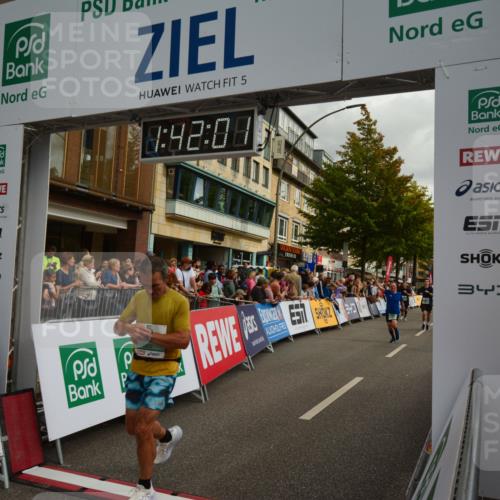 20.09.2026 - PSD Bank Halbmarathon LAZAROV Photography http://msf.ph/oto/10550466 20.09.2026 11:42:01 Ziel 1803, 1852, 2069, 2179, 2267, 2981, 3608, 4353, 4654 meine-sportfotos.de