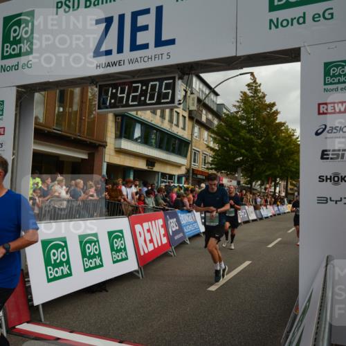 20.09.2026 - PSD Bank Halbmarathon LAZAROV Photography http://msf.ph/oto/10550475 20.09.2026 11:42:04 Ziel 1852, 2069, 2179, 2267, 2981, 3608, 4654 meine-sportfotos.de
