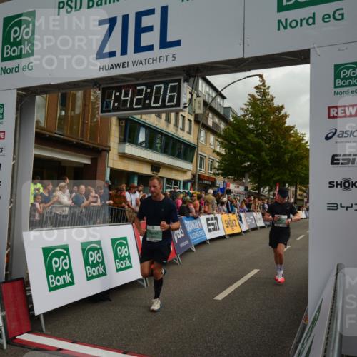 20.09.2026 - PSD Bank Halbmarathon LAZAROV Photography http://msf.ph/oto/10550483 20.09.2026 11:42:06 Ziel 1188, 1852, 1879, 2179, 2267, 2981, 3608, 4654 meine-sportfotos.de