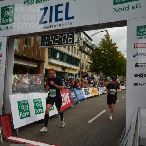 20.09.2026 - PSD Bank Halbmarathon LAZAROV Photography http://msf.ph/oto/10550484 20.09.2026 11:42:06 Ziel 1188, 1852, 1879, 2179, 2267, 2981, 3608, 4654 meine-sportfotos.de