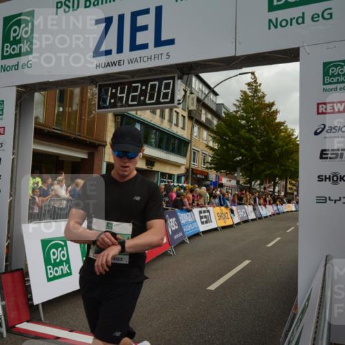 20.09.2026 - PSD Bank Halbmarathon LAZAROV Photography http://msf.ph/oto/10550488 20.09.2026 11:42:07 Ziel 1188, 1852, 1879, 2179, 2267, 2981, 3608, 4654 meine-sportfotos.de