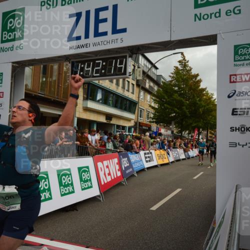 20.09.2026 - PSD Bank Halbmarathon LAZAROV Photography http://msf.ph/oto/10550492 20.09.2026 11:42:13 Ziel 1188, 1879, 2179, 2256, 2633, 2981, 4653 meine-sportfotos.de