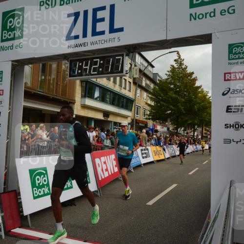20.09.2026 - PSD Bank Halbmarathon LAZAROV Photography http://msf.ph/oto/10550494 20.09.2026 11:42:17 Ziel 1188, 1591, 1879, 2179, 2256, 2633, 4620, 4653 meine-sportfotos.de