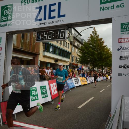20.09.2026 - PSD Bank Halbmarathon LAZAROV Photography http://msf.ph/oto/10550495 20.09.2026 11:42:17 Ziel 1188, 1591, 1879, 2179, 2256, 2633, 4620, 4653 meine-sportfotos.de