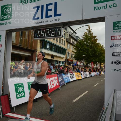 20.09.2026 - PSD Bank Halbmarathon LAZAROV Photography http://msf.ph/oto/10550507 20.09.2026 11:42:23 Ziel 1188, 1336, 1591, 1879, 2256, 2633, 4620, 4653 meine-sportfotos.de