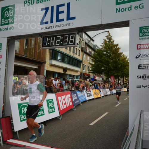 20.09.2026 - PSD Bank Halbmarathon LAZAROV Photography http://msf.ph/oto/10550519 20.09.2026 11:42:38 Ziel 1258, 1336, 1888, 2781, 3892, 4251, 4288, 4385, 4760 meine-sportfotos.de