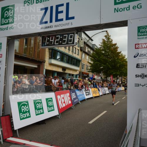20.09.2026 - PSD Bank Halbmarathon LAZAROV Photography http://msf.ph/oto/10550522 20.09.2026 11:42:38 Ziel 1258, 1336, 1888, 2781, 3892, 4251, 4288, 4385, 4760 meine-sportfotos.de