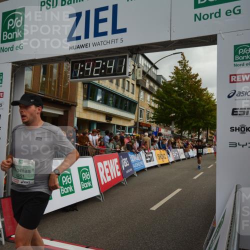 20.09.2026 - PSD Bank Halbmarathon LAZAROV Photography http://msf.ph/oto/10550525 20.09.2026 11:42:41 Ziel 1258, 1336, 1888, 2241, 2781, 3892, 4251, 4288, 4385, 4634, 4760 meine-sportfotos.de
