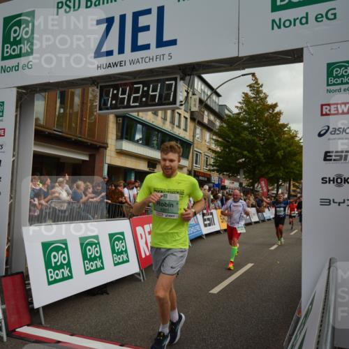 20.09.2026 - PSD Bank Halbmarathon LAZAROV Photography http://msf.ph/oto/10550535 20.09.2026 11:42:46 Ziel 1258, 1888, 2241, 3892, 4008, 4251, 4294, 4385, 4541, 4634, 4760 meine-sportfotos.de