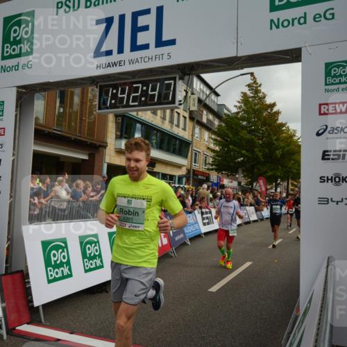 20.09.2026 - PSD Bank Halbmarathon LAZAROV Photography http://msf.ph/oto/10550536 20.09.2026 11:42:46 Ziel 1258, 1888, 2241, 3892, 4008, 4251, 4294, 4385, 4541, 4634, 4760 meine-sportfotos.de