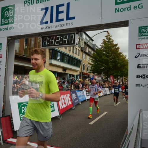 20.09.2026 - PSD Bank Halbmarathon LAZAROV Photography http://msf.ph/oto/10550537 20.09.2026 11:42:46 Ziel 1258, 1888, 2241, 3892, 4008, 4251, 4294, 4385, 4541, 4634, 4760 meine-sportfotos.de