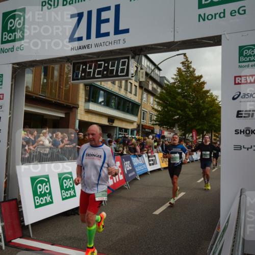 20.09.2026 - PSD Bank Halbmarathon LAZAROV Photography http://msf.ph/oto/10550542 20.09.2026 11:42:48 Ziel 1156, 1258, 1888, 2241, 3892, 4008, 4294, 4385, 4541, 4634, 4760 meine-sportfotos.de