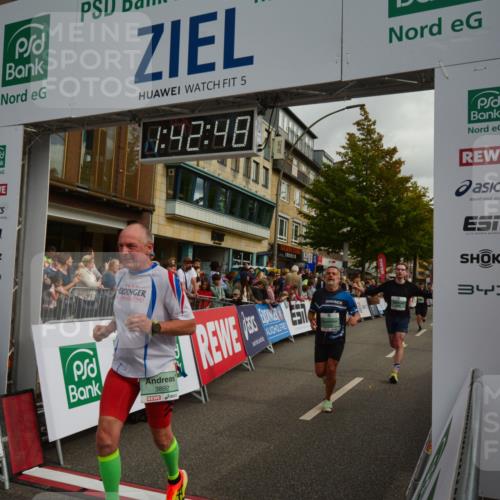 20.09.2026 - PSD Bank Halbmarathon LAZAROV Photography http://msf.ph/oto/10550543 20.09.2026 11:42:48 Ziel 1156, 1258, 1888, 2241, 3892, 4008, 4294, 4385, 4541, 4634, 4760 meine-sportfotos.de