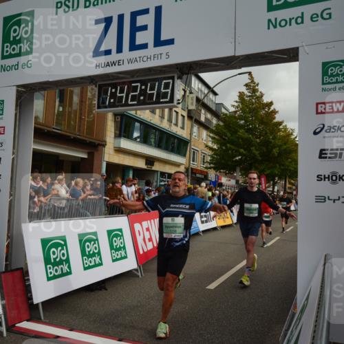 20.09.2026 - PSD Bank Halbmarathon LAZAROV Photography http://msf.ph/oto/10550547 20.09.2026 11:42:48 Ziel 1156, 1258, 1888, 2241, 3892, 4008, 4294, 4385, 4541, 4634, 4760 meine-sportfotos.de