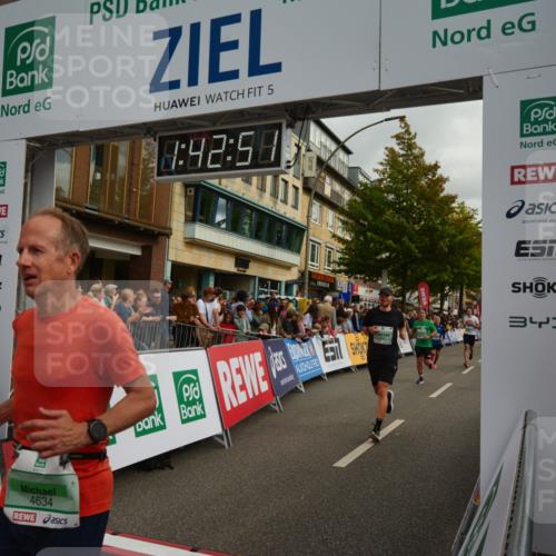 20.09.2026 - PSD Bank Halbmarathon LAZAROV Photography http://msf.ph/oto/10550558 20.09.2026 11:42:51 Ziel 1156, 1258, 1888, 1960, 2241, 3892, 4008, 4294, 4385, 4541, 4634 meine-sportfotos.de