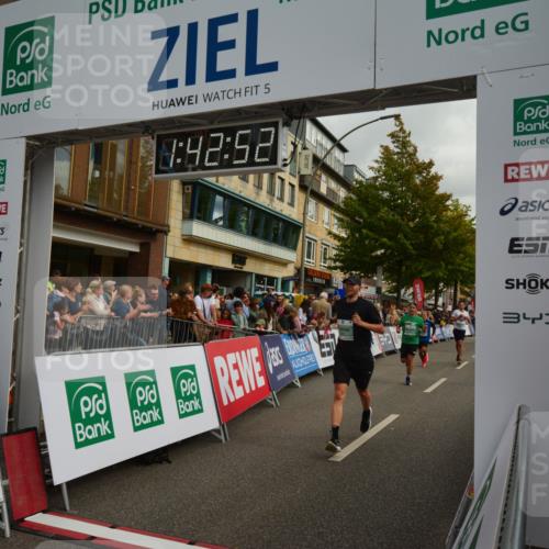 20.09.2026 - PSD Bank Halbmarathon LAZAROV Photography http://msf.ph/oto/10550560 20.09.2026 11:42:51 Ziel 1156, 1258, 1888, 1960, 2241, 3892, 4008, 4294, 4385, 4541, 4634 meine-sportfotos.de