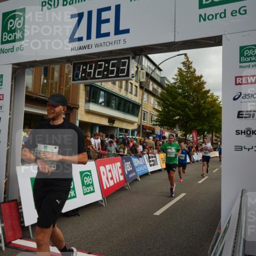 20.09.2026 - PSD Bank Halbmarathon LAZAROV Photography http://msf.ph/oto/10550564 20.09.2026 11:42:52 Ziel 1156, 1258, 1888, 1960, 2241, 3892, 4008, 4294, 4385, 4541, 4634 meine-sportfotos.de