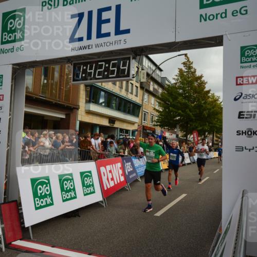 20.09.2026 - PSD Bank Halbmarathon LAZAROV Photography http://msf.ph/oto/10550567 20.09.2026 11:42:53 Ziel 1156, 1258, 1888, 1960, 2241, 3892, 4008, 4294, 4541, 4634 meine-sportfotos.de
