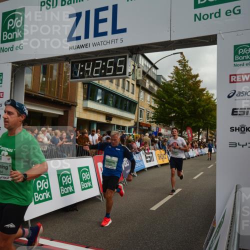 20.09.2026 - PSD Bank Halbmarathon LAZAROV Photography http://msf.ph/oto/10550571 20.09.2026 11:42:54 Ziel 1156, 1258, 1888, 1960, 2241, 3892, 4008, 4294, 4541, 4634 meine-sportfotos.de
