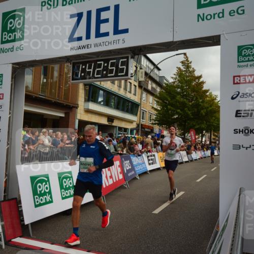 20.09.2026 - PSD Bank Halbmarathon LAZAROV Photography http://msf.ph/oto/10550572 20.09.2026 11:42:54 Ziel 1156, 1258, 1888, 1960, 2241, 3892, 4008, 4294, 4541, 4634 meine-sportfotos.de