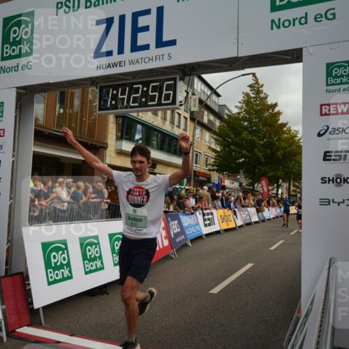 20.09.2026 - PSD Bank Halbmarathon LAZAROV Photography http://msf.ph/oto/10550574 20.09.2026 11:42:55 Ziel 1156, 1258, 1888, 1960, 2241, 4008, 4294, 4541, 4634 meine-sportfotos.de