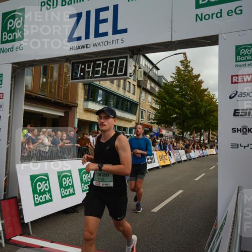 20.09.2026 - PSD Bank Halbmarathon LAZAROV Photography http://msf.ph/oto/10550578 20.09.2026 11:43:00 Ziel 1156, 1960, 4008, 4294, 4541, 4788 meine-sportfotos.de