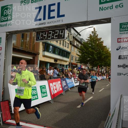 20.09.2026 - PSD Bank Halbmarathon LAZAROV Photography http://msf.ph/oto/10550599 20.09.2026 11:43:24 Ziel 1492, 1671, 2068, 2245, 2637, 2642, 2729, 3037, 3285, 4501, 4532 meine-sportfotos.de