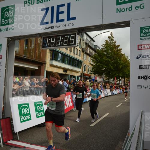 20.09.2026 - PSD Bank Halbmarathon LAZAROV Photography http://msf.ph/oto/10550600 20.09.2026 11:43:25 Ziel 1492, 1671, 2068, 2245, 2637, 2642, 2729, 3037, 3285, 4351, 4501, 4532 meine-sportfotos.de