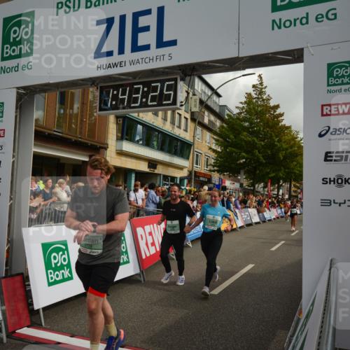 20.09.2026 - PSD Bank Halbmarathon LAZAROV Photography http://msf.ph/oto/10550601 20.09.2026 11:43:25 Ziel 1492, 1671, 2068, 2245, 2637, 2642, 2729, 3037, 3285, 4351, 4501, 4532 meine-sportfotos.de