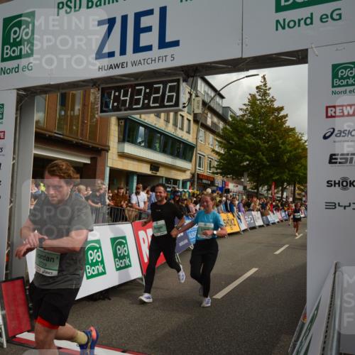 20.09.2026 - PSD Bank Halbmarathon LAZAROV Photography http://msf.ph/oto/10550602 20.09.2026 11:43:25 Ziel 1492, 1671, 2068, 2245, 2637, 2642, 2729, 3037, 3285, 4351, 4501, 4532 meine-sportfotos.de