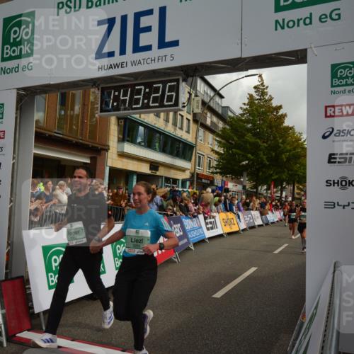 20.09.2026 - PSD Bank Halbmarathon LAZAROV Photography http://msf.ph/oto/10550606 20.09.2026 11:43:26 Ziel 1492, 1671, 2068, 2245, 2637, 2642, 2729, 3037, 3285, 4055, 4351, 4501, 4532 meine-sportfotos.de