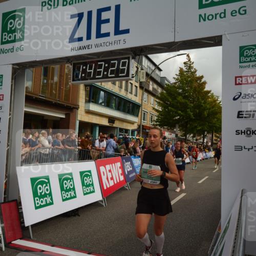 20.09.2026 - PSD Bank Halbmarathon LAZAROV Photography http://msf.ph/oto/10550607 20.09.2026 11:43:28 Ziel 1492, 1671, 2068, 2245, 2637, 2642, 2729, 3037, 3285, 4055, 4351, 4501 meine-sportfotos.de