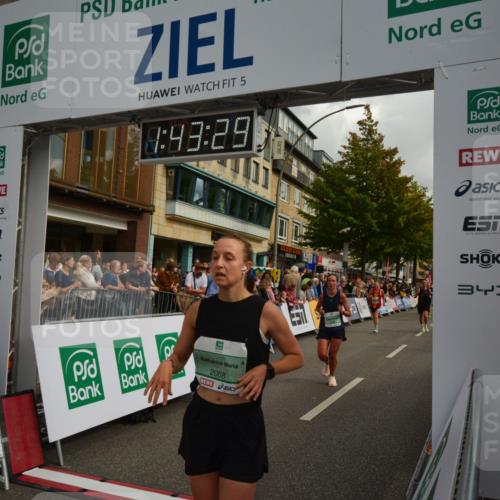 20.09.2026 - PSD Bank Halbmarathon LAZAROV Photography http://msf.ph/oto/10550609 20.09.2026 11:43:28 Ziel 1492, 1671, 2068, 2245, 2637, 2642, 2729, 3037, 3285, 4055, 4351, 4501 meine-sportfotos.de