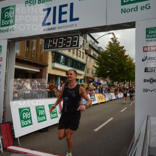 20.09.2026 - PSD Bank Halbmarathon LAZAROV Photography http://msf.ph/oto/10550621 20.09.2026 11:43:32 Ziel 1431, 1671, 2068, 2568, 2637, 2642, 3037, 3285, 4055, 4307, 4351, 4501, 4658 meine-sportfotos.de