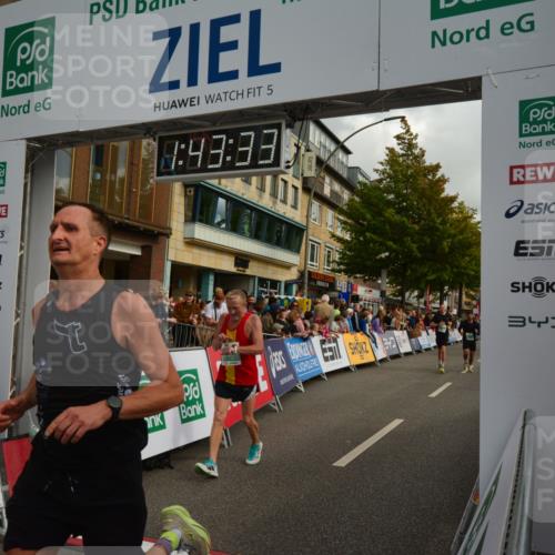 20.09.2026 - PSD Bank Halbmarathon LAZAROV Photography http://msf.ph/oto/10550623 20.09.2026 11:43:32 Ziel 1431, 1671, 2068, 2568, 2637, 2642, 3037, 3285, 4055, 4307, 4351, 4501, 4658 meine-sportfotos.de