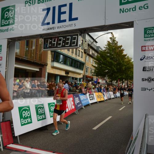 20.09.2026 - PSD Bank Halbmarathon LAZAROV Photography http://msf.ph/oto/10550624 20.09.2026 11:43:33 Ziel 1431, 1671, 2068, 2568, 2637, 3023, 3037, 4055, 4307, 4351, 4501, 4529, 4658 meine-sportfotos.de