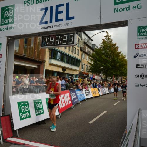 20.09.2026 - PSD Bank Halbmarathon LAZAROV Photography http://msf.ph/oto/10550625 20.09.2026 11:43:33 Ziel 1431, 1671, 2068, 2568, 2637, 3023, 3037, 4055, 4307, 4351, 4501, 4529, 4658 meine-sportfotos.de