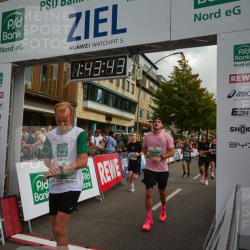 20.09.2026 - PSD Bank Halbmarathon LAZAROV Photography http://msf.ph/oto/10550654 20.09.2026 11:43:42 Ziel 1431, 1553, 1671, 2211, 2568, 3023, 3662, 4055, 4220, 4307, 4351, 4529, 4658, 4787 meine-sportfotos.de