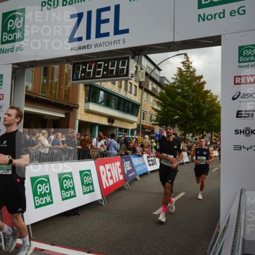 20.09.2026 - PSD Bank Halbmarathon LAZAROV Photography http://msf.ph/oto/10550660 20.09.2026 11:43:43 Ziel 1431, 1553, 2211, 2568, 3023, 3662, 4055, 4220, 4307, 4351, 4529, 4658, 4787 meine-sportfotos.de