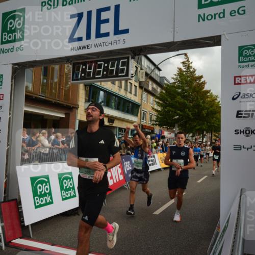20.09.2026 - PSD Bank Halbmarathon LAZAROV Photography http://msf.ph/oto/10550665 20.09.2026 11:43:44 Ziel 1431, 1553, 2211, 2568, 3023, 3117, 3662, 4055, 4220, 4307, 4529, 4658, 4787 meine-sportfotos.de