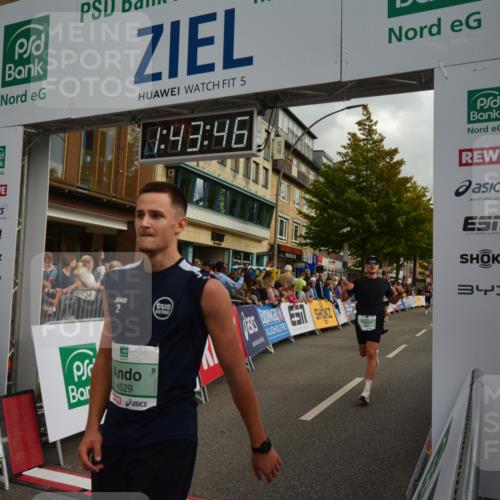 20.09.2026 - PSD Bank Halbmarathon LAZAROV Photography http://msf.ph/oto/10550672 20.09.2026 11:43:46 Ziel 1431, 1493, 1553, 2211, 2568, 3023, 3117, 3662, 4220, 4307, 4529, 4658, 4787 meine-sportfotos.de
