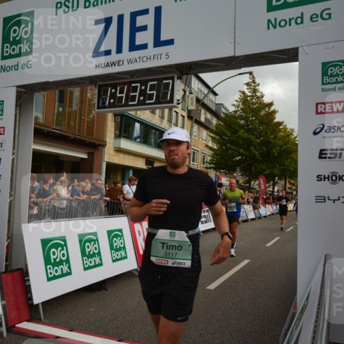20.09.2026 - PSD Bank Halbmarathon LAZAROV Photography http://msf.ph/oto/10550702 20.09.2026 11:43:56 Ziel 1493, 1553, 2071, 2211, 2946, 3117, 3651, 3662 meine-sportfotos.de