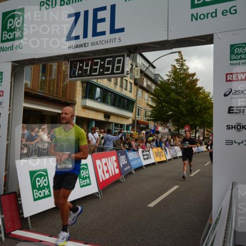 20.09.2026 - PSD Bank Halbmarathon LAZAROV Photography http://msf.ph/oto/10550707 20.09.2026 11:43:58 Ziel 1493, 2071, 2211, 2946, 3117, 3651, 3662, 4723 meine-sportfotos.de