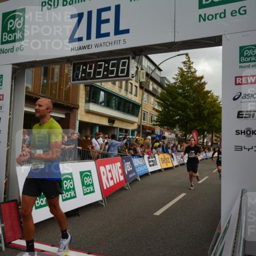20.09.2026 - PSD Bank Halbmarathon LAZAROV Photography http://msf.ph/oto/10550708 20.09.2026 11:43:58 Ziel 1493, 2071, 2211, 2946, 3117, 3651, 3662, 4723 meine-sportfotos.de