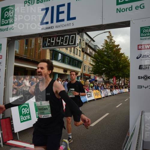 20.09.2026 - PSD Bank Halbmarathon LAZAROV Photography http://msf.ph/oto/10550715 20.09.2026 11:43:59 Ziel 1493, 1833, 2071, 2211, 2946, 3117, 3651, 4723 meine-sportfotos.de