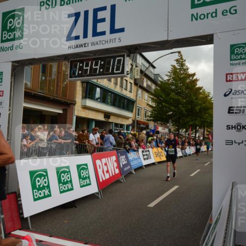 20.09.2026 - PSD Bank Halbmarathon LAZAROV Photography http://msf.ph/oto/10550729 20.09.2026 11:44:09 Ziel 1147, 1455, 1715, 1833, 2132, 2366, 2467, 2512, 2966, 3613, 3651, 4607, 4723 meine-sportfotos.de
