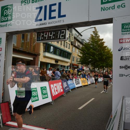 20.09.2026 - PSD Bank Halbmarathon LAZAROV Photography http://msf.ph/oto/10550734 20.09.2026 11:44:11 Ziel 1147, 1455, 1715, 1833, 2132, 2366, 2467, 2512, 2966, 3613, 3651, 4607, 4608, 4723 meine-sportfotos.de