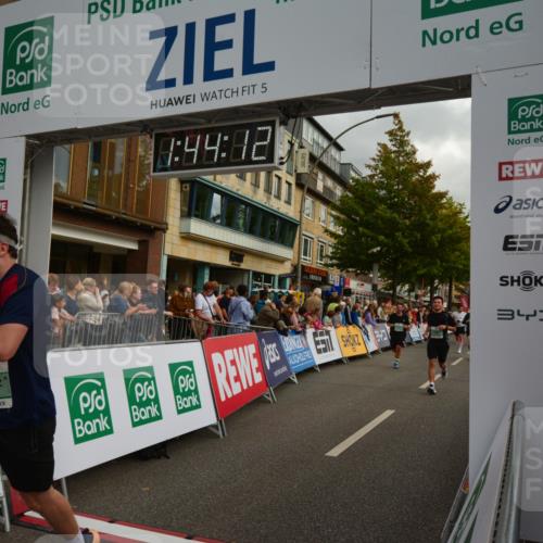 20.09.2026 - PSD Bank Halbmarathon LAZAROV Photography http://msf.ph/oto/10550735 20.09.2026 11:44:11 Ziel 1147, 1455, 1715, 1833, 2132, 2366, 2467, 2512, 2966, 3613, 3651, 4607, 4608, 4723 meine-sportfotos.de